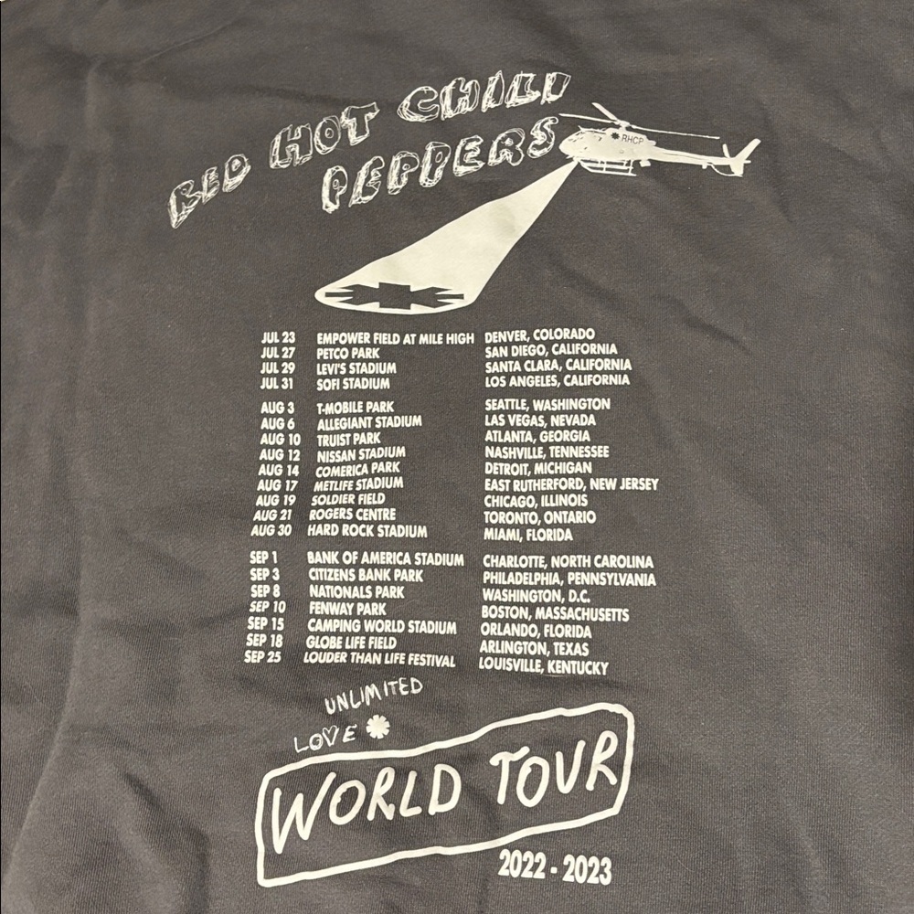 Red Hot Chili Peppers tour hoodie - Picture 7 of 10